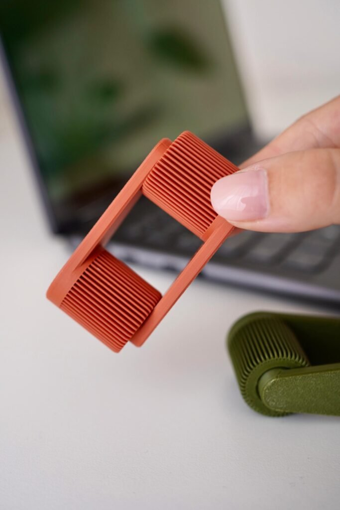 imgi_383_AIRFLIA-laptop-stand-2-683×1024 5